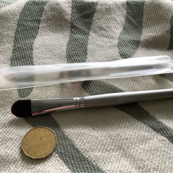 New Quo concealer brush - Picture 2 of 2